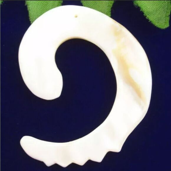 Carved White Shell Freeform Pendant Bead 53x50x3mm - Picture 4 of 4